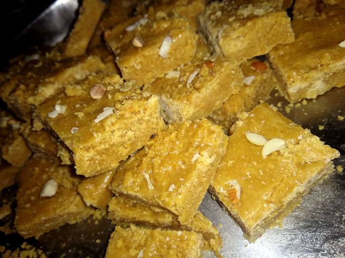 Besan burfi